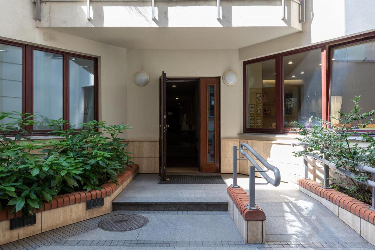 Residence on Wspólna Str. Apartment Warsaw by Renters Exterior foto